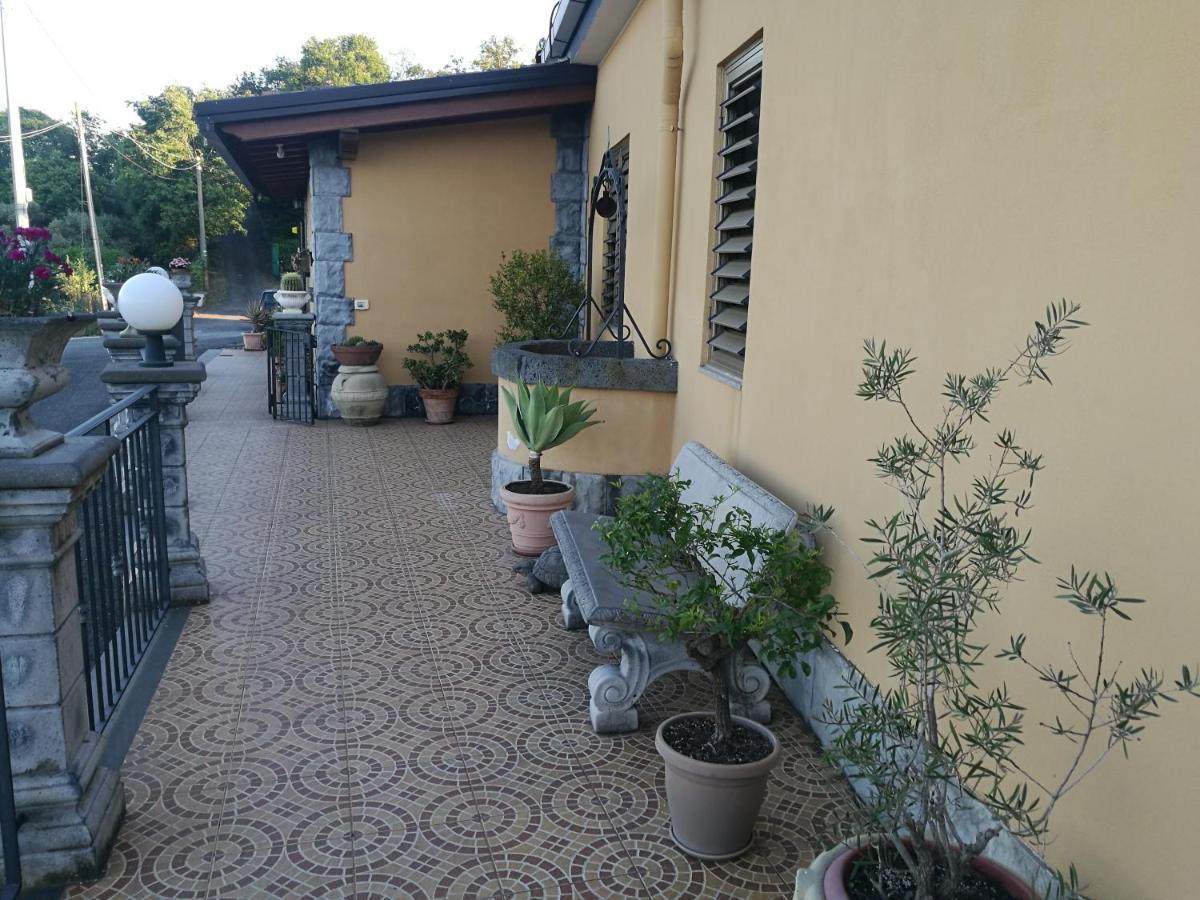 Casa Vacanza Tra Etna E Taormina Villa Ginevra بيديمونتي إتنيو المظهر الخارجي الصورة