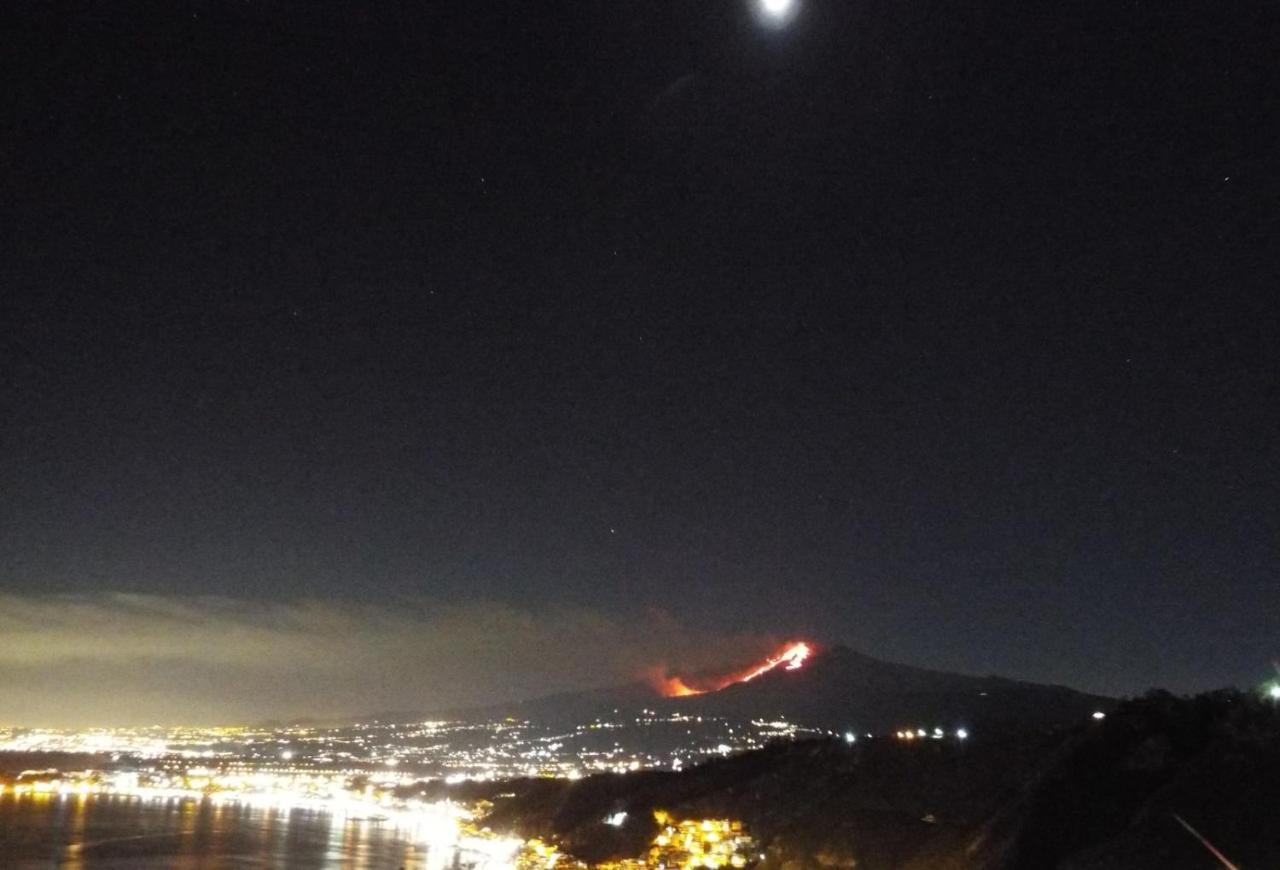 Casa Vacanza Tra Etna E Taormina Villa Ginevra بيديمونتي إتنيو المظهر الخارجي الصورة